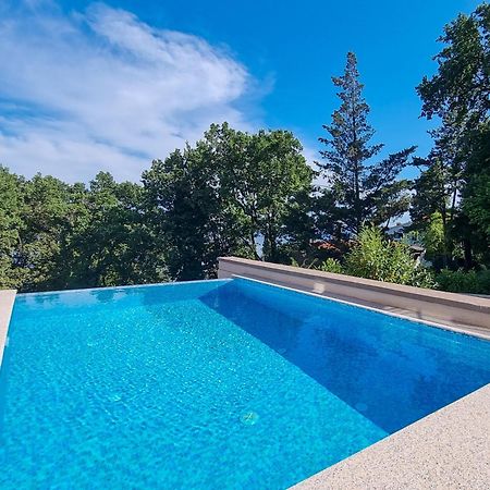 Guest House Manuela Opatija Exterior photo